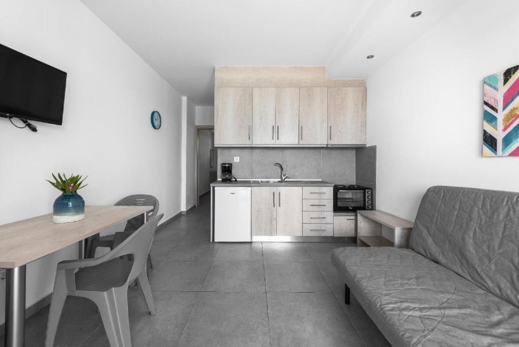 Blue Horizon 3 Apartment Nea Kallikrateia Exterior photo